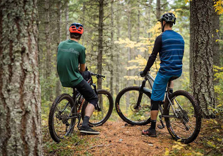 9 tipov nevyhnutného oblečenia pre horských cyklistov