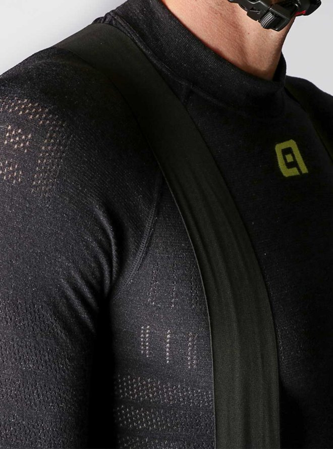 SEAMLESS WOOL